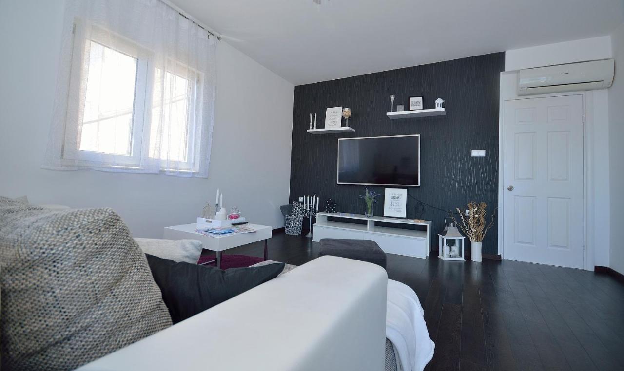 פרימוסטן Apartman Staro Selo מראה חיצוני תמונה