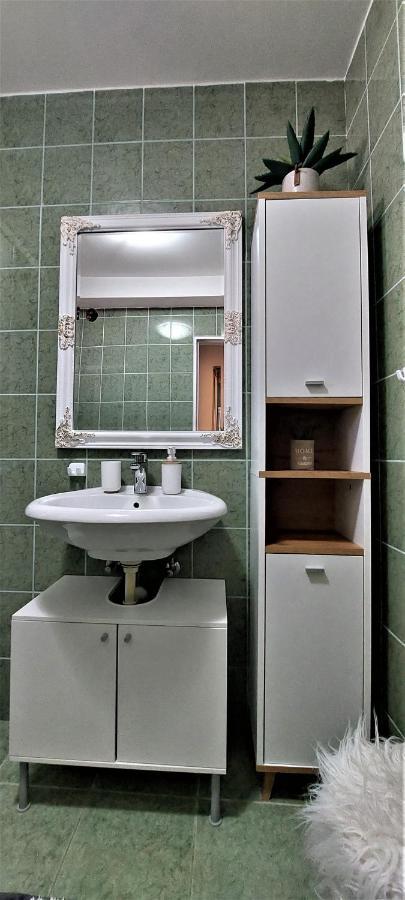 פרימוסטן Apartman Staro Selo מראה חיצוני תמונה
